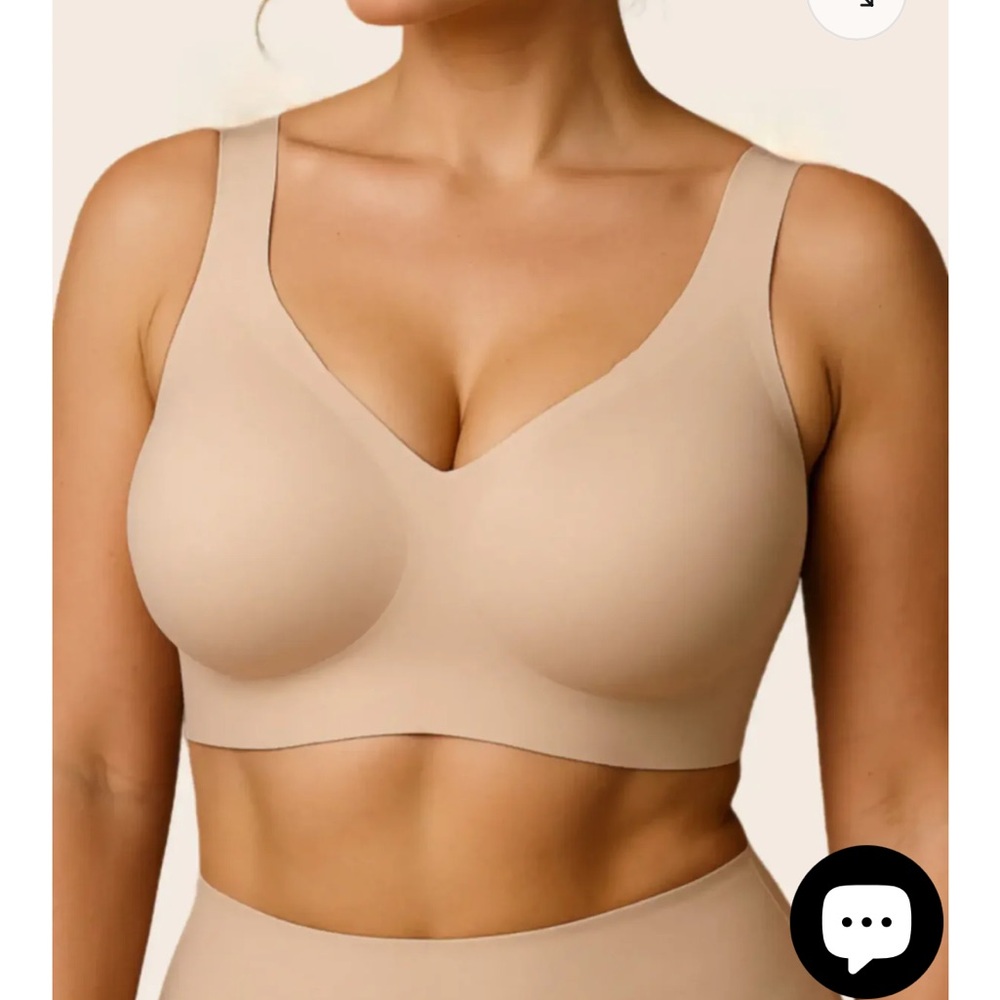 Soft Intention Jelly Women’s Wireless Seamless Bra Light Nude Medium NWT